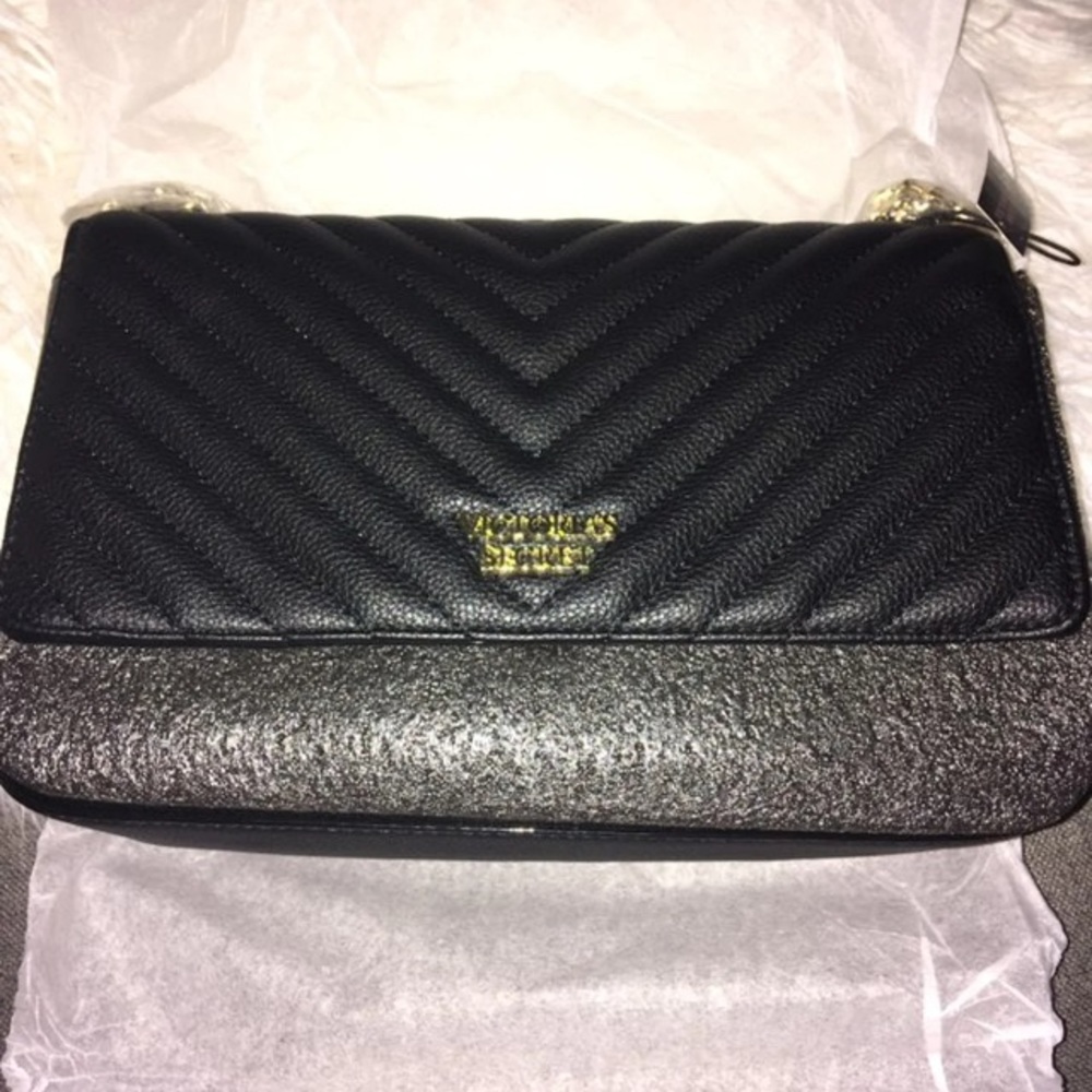 VICTORIA SECRET PURSE